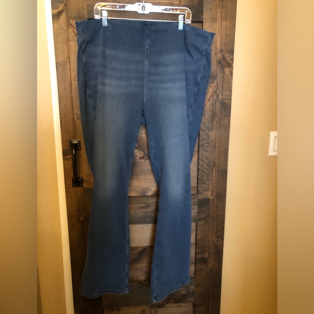 Premium stretch denim jeans by Giuliana Rancic